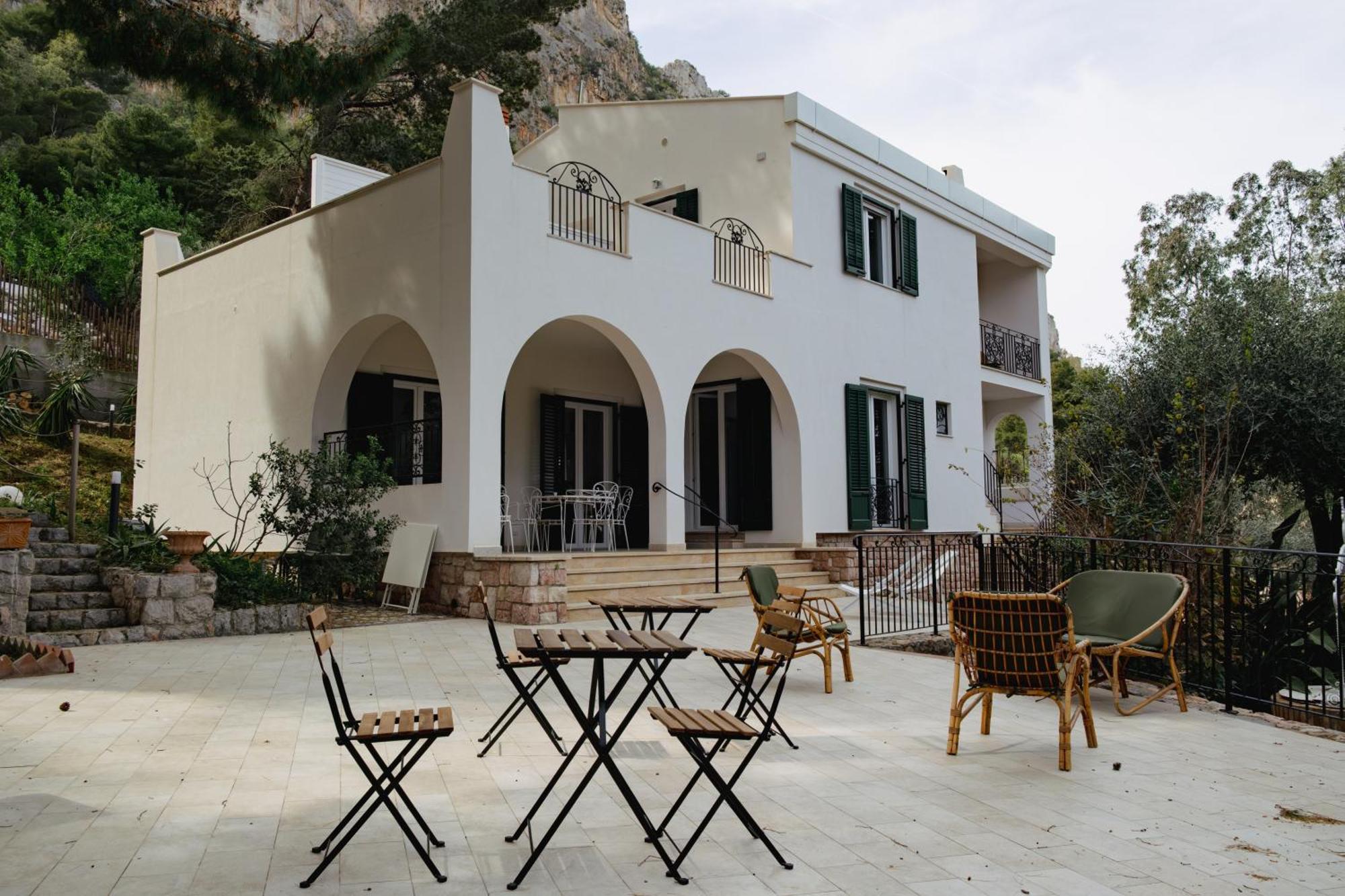 Villa Rubino Mondello - By Rentalbeb Italy ปาแลร์โม ภายนอก รูปภาพ