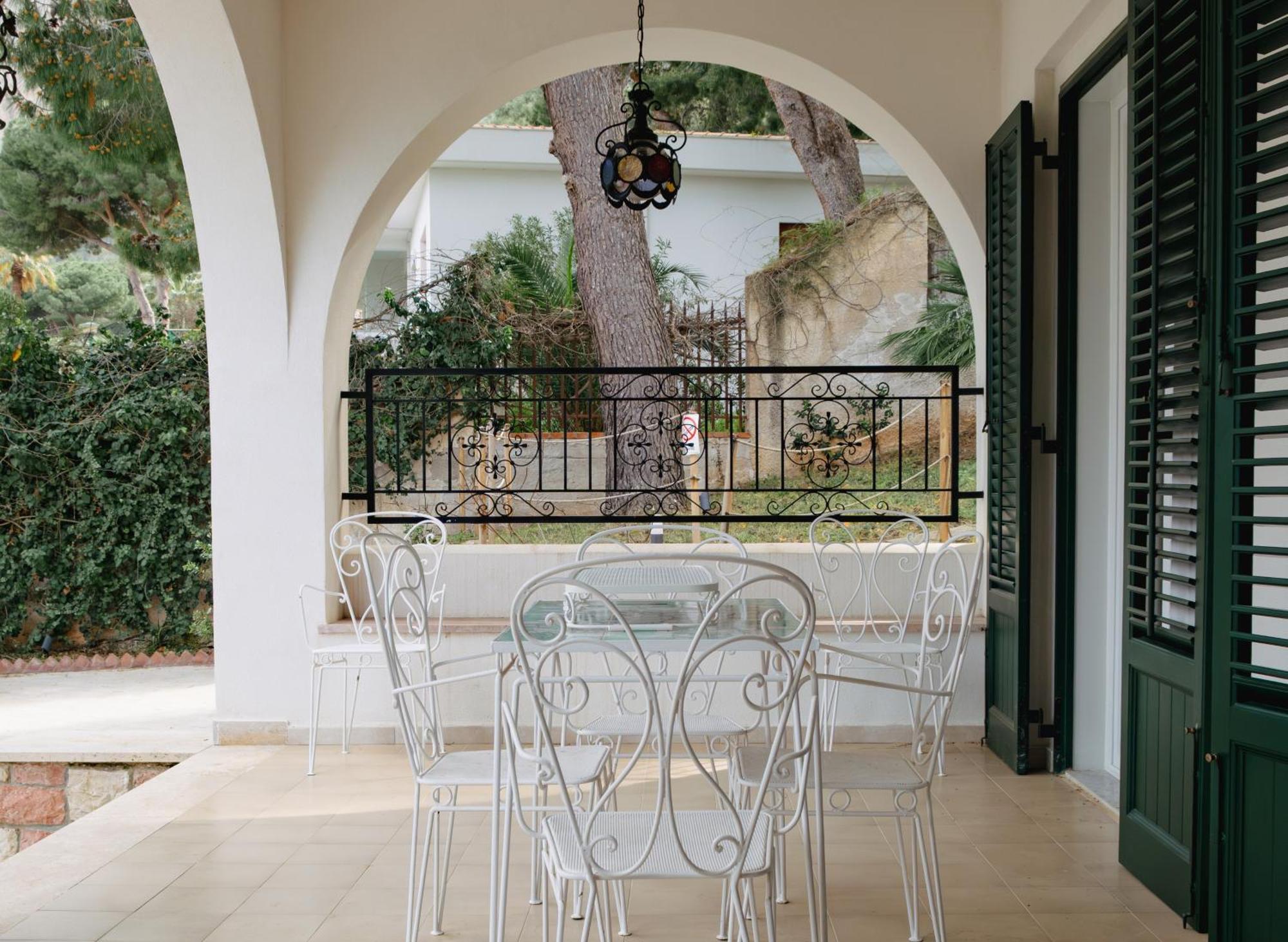 Villa Rubino Mondello - By Rentalbeb Italy ปาแลร์โม ภายนอก รูปภาพ